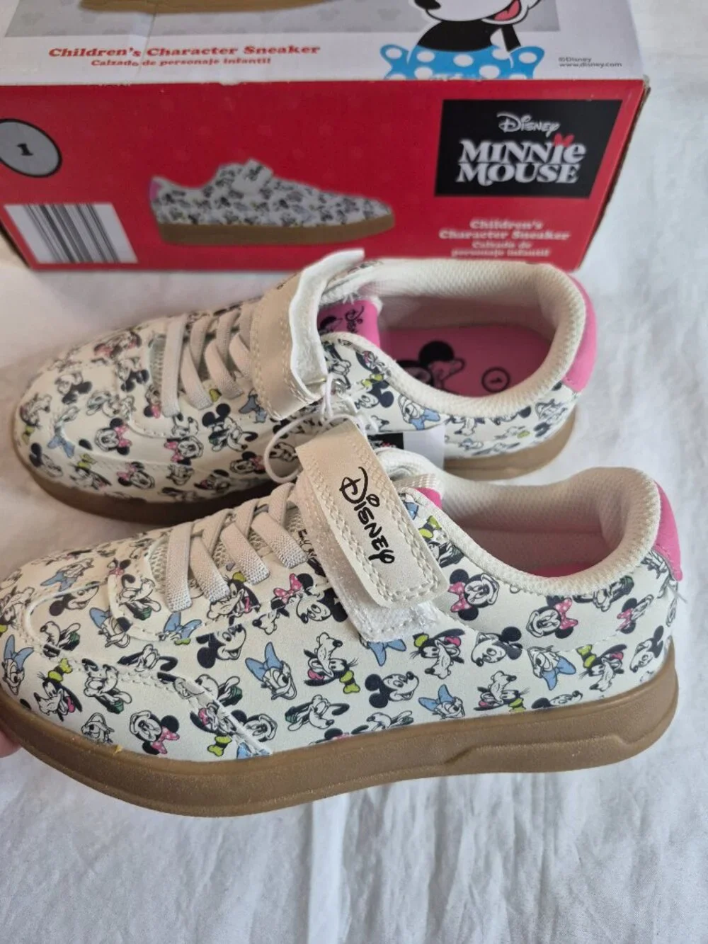 Disney Minnie And Friends Children’s Character Sneakers Size: 1,  NWB